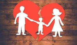 有房产的离婚小孩怎么判(有房产的离婚小孩怎么判给女方)