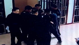 法院执行霸占房产怎么办(霸占房屋多年法院强制执行)